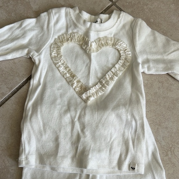 Oh baby! Outfit ivory heart ruffle detail - Picture 2 of 4
